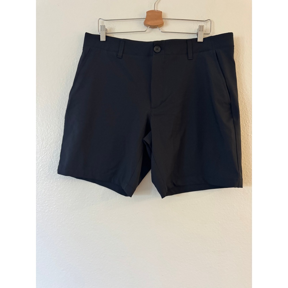 Under Armour HeatGear Golf Shorts Flat Front Athletic 38 Black Excellent